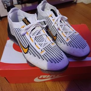 ☆NIKE VAPOR MAX☆  MEN'S SIZE 10